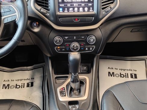 Used 2014 Jeep Cherokee Limited w/ Luxury Group FWD image 18