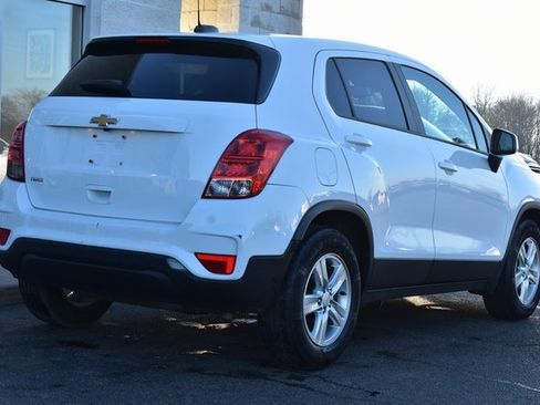 Used 2020 Chevrolet Trax LS w/ Tint and Cruise Package image 11