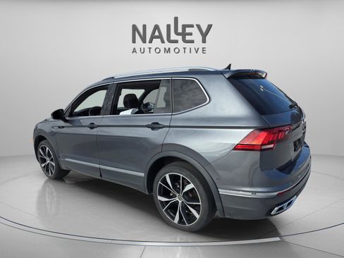 Used 2022 Volkswagen Tiguan SEL R-Line image 3