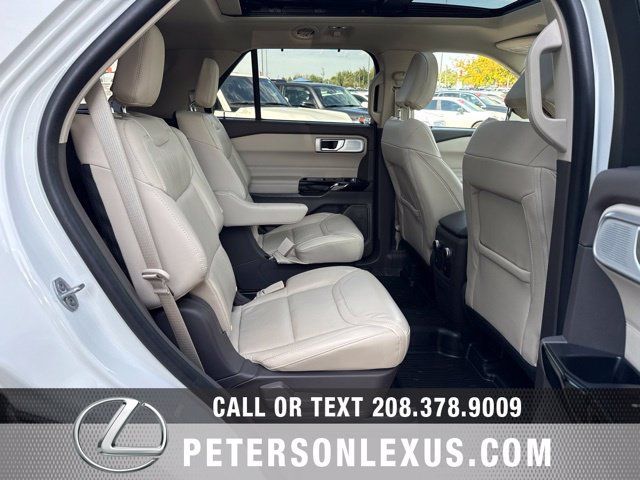Used 2023 Ford Explorer Platinum w/ Technology Package AWD/4WD image 20