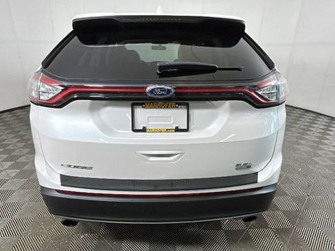 Used 2018 Ford Edge SEL w/ Equipment Group 201A AWD/4WD image 4