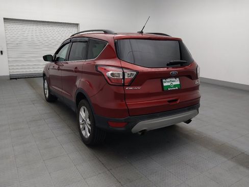 Used 2017 Ford Escape SE w/ Equipment Group 201A FWD image 5