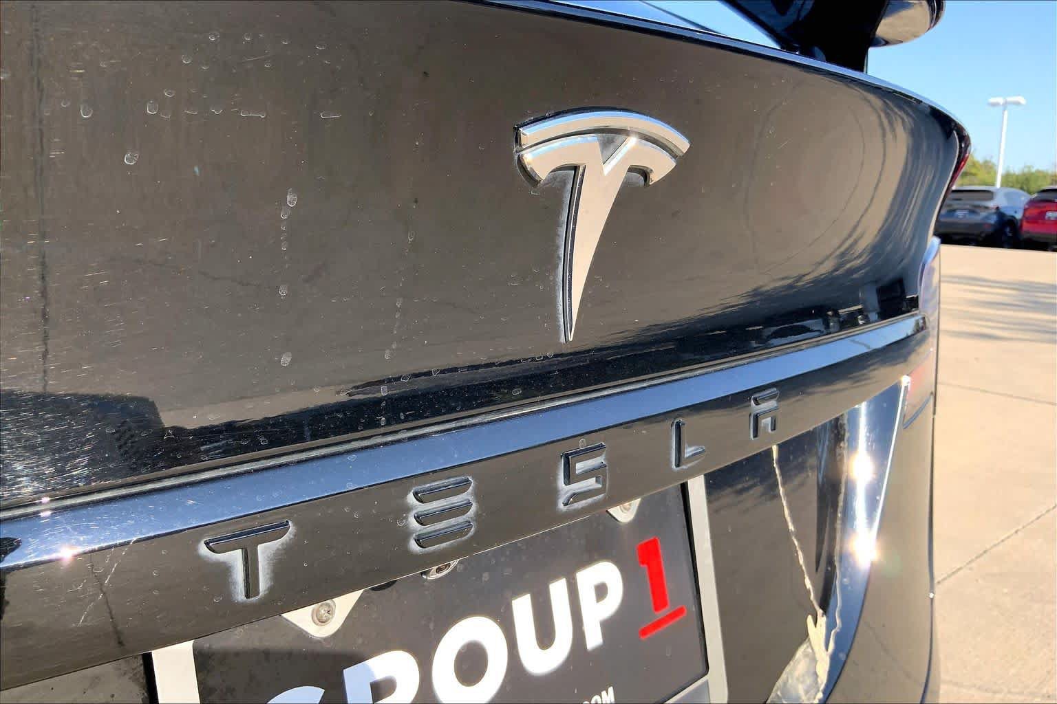 Used 2022 Tesla Model X AWD/4WD image 30