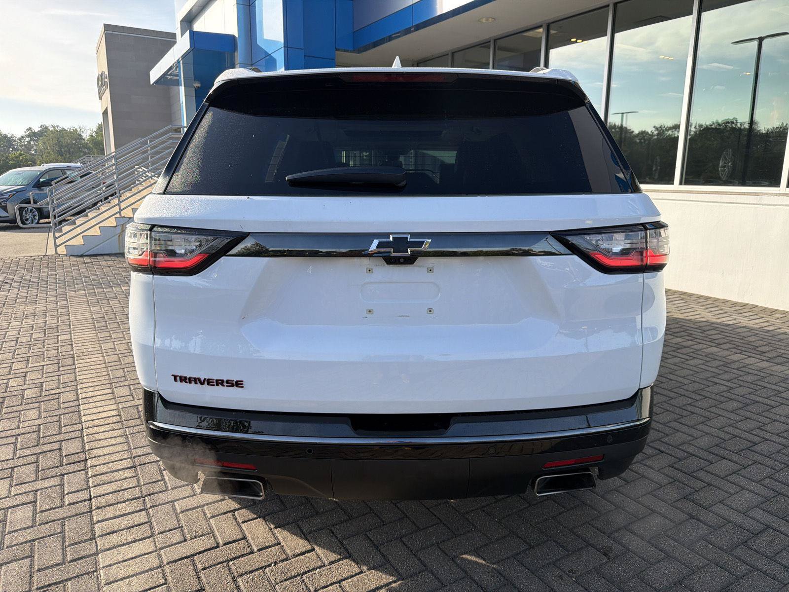 Used 2019 Chevrolet Traverse Premier w/ Redline Edition FWD image 4