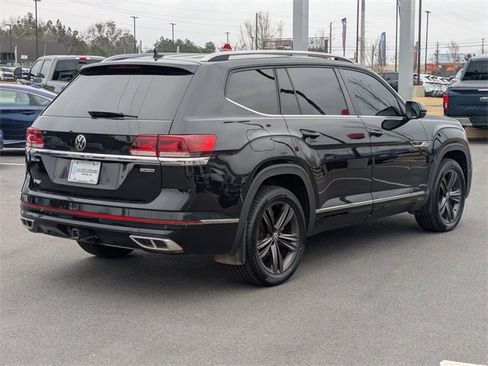 Certified 2022 Volkswagen Atlas SEL R-Line image 4