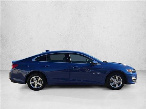 Used 2023 Chevrolet Malibu LT image 4