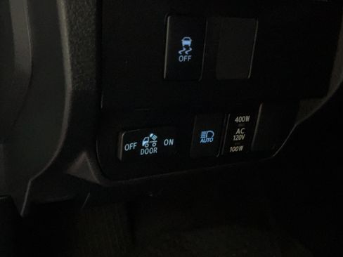 Used 2022 Toyota LTZ AWD/4WD image 16