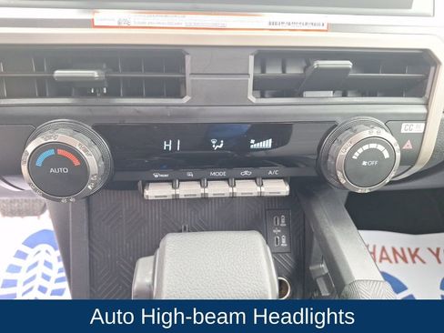 Used 2025 Toyota Tacoma TRD Off-Road image 19