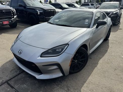 Used 2025 Toyota GR86 Premium RWD image 1