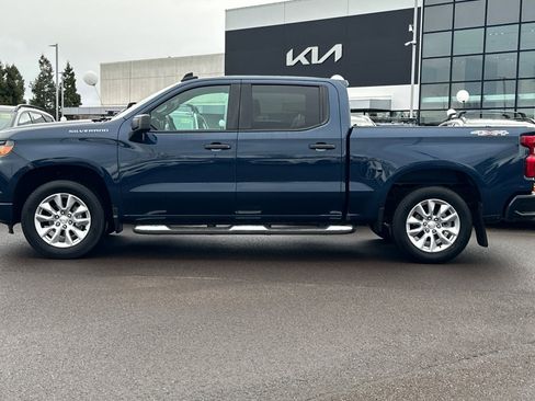 Used 2022 Chevrolet Silverado 1500 Custom image 7