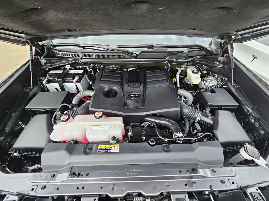 Used 2024 Toyota Tundra SR5 AWD/4WD image 33