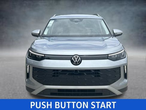 Certified 2025 Volkswagen Tiguan S FWD image 10