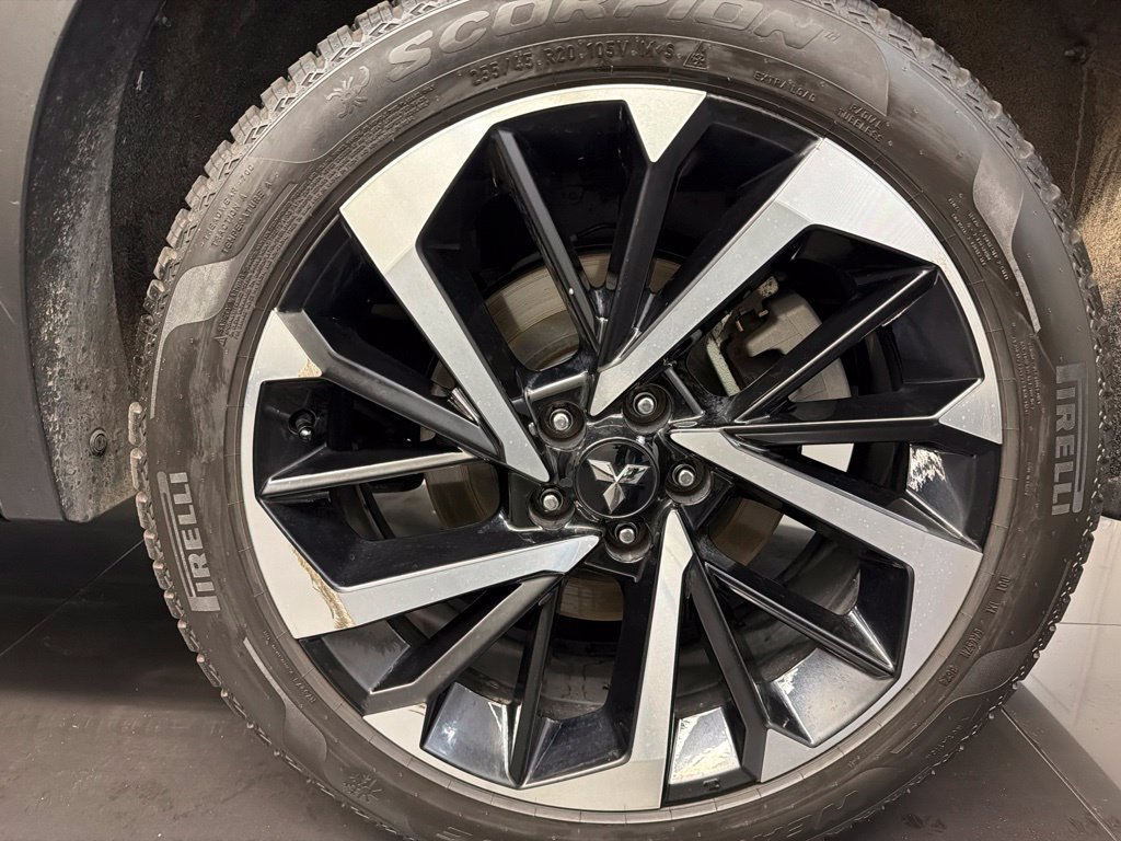 Used 2024 Mitsubishi Outlander SE AWD/4WD image 8