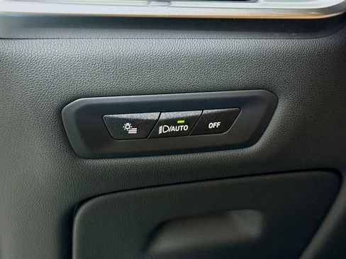 New 2026 BMW X5 M60i w/ Climate Comfort Package image 10