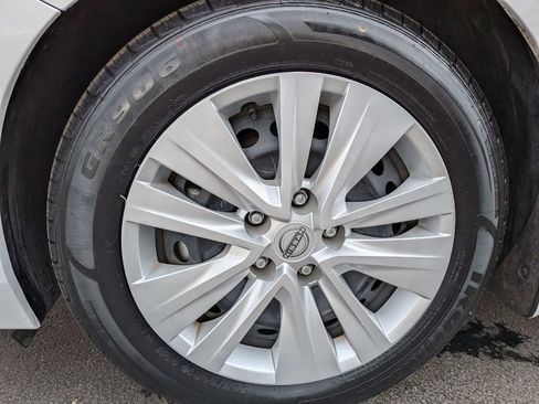 Used 2024 Nissan Sentra S image 22