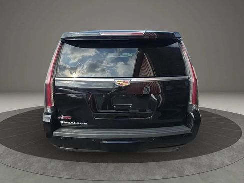 Used 2019 Cadillac Escalade Premium Luxury AWD/4WD image 12