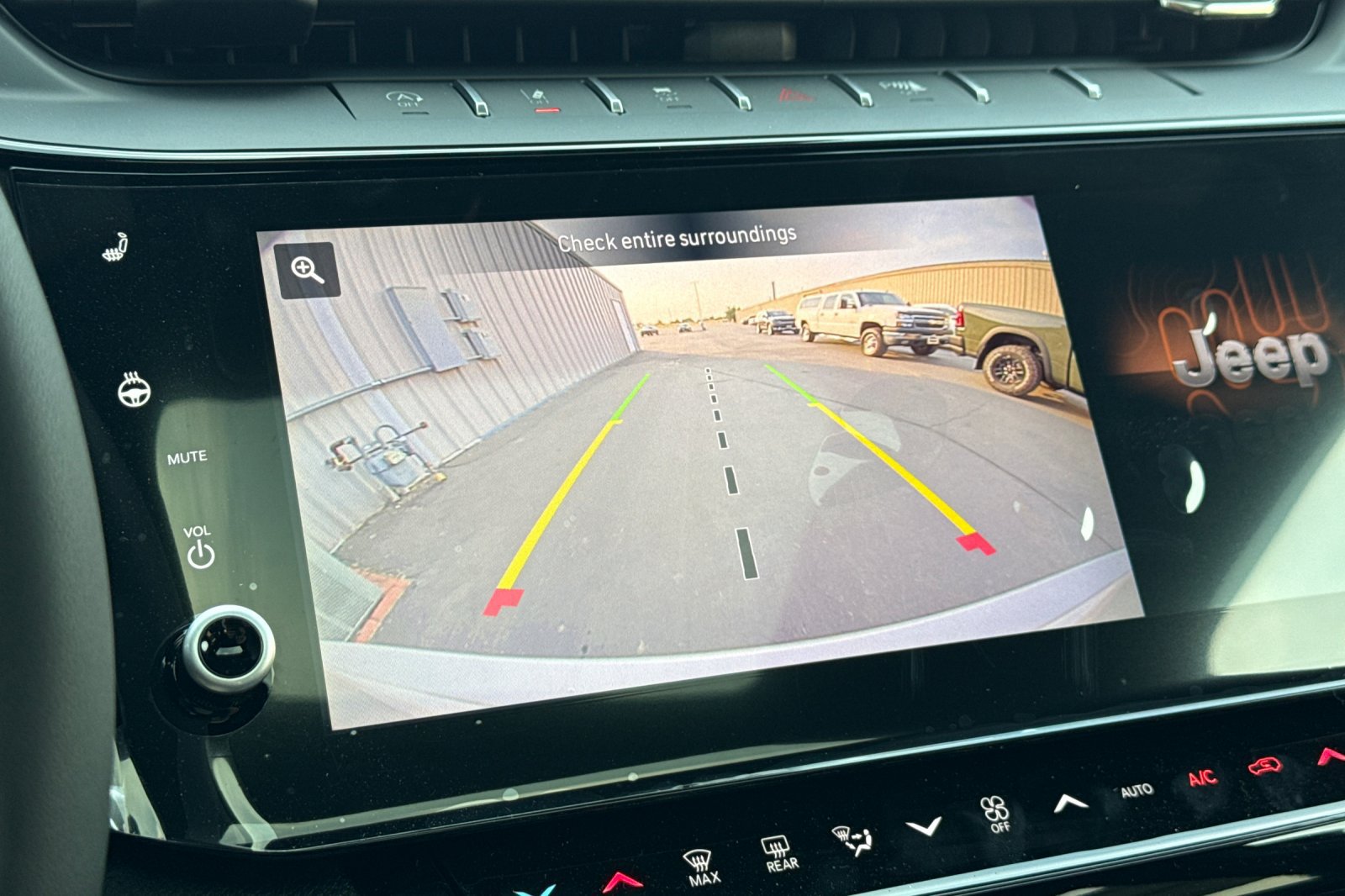New 2026 Jeep Grand Cherokee Altitude AWD/4WD image 23