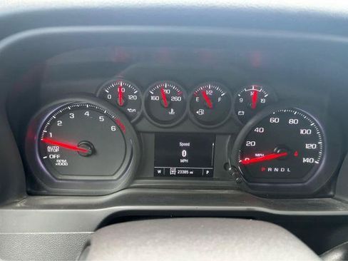 Used 2025 Chevrolet Silverado 1500 Custom Trail Boss w/ LPO, Dark Essentials Package AWD/4WD image 30