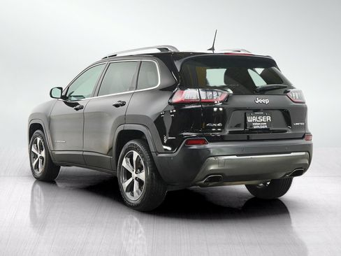 Used 2019 Jeep Cherokee Limited w/ Technology Group AWD/4WD image 3