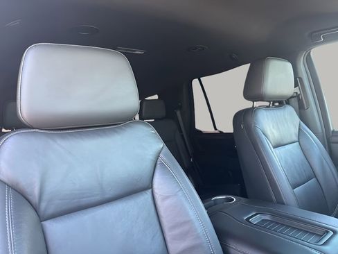 Used 2021 Chevrolet Tahoe LT RWD image 13