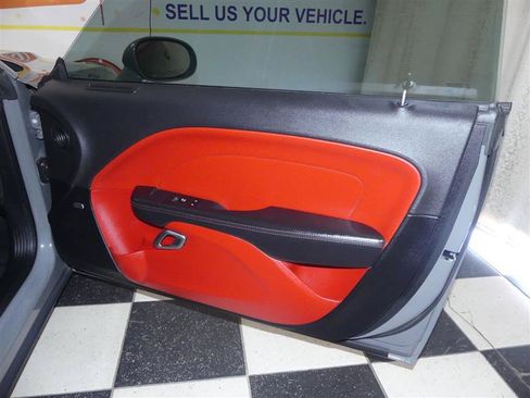 Used 2018 Dodge Challenger R/T Scat Pack w/ Leather Interior Group RWD image 24