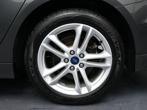 Used 2018 Ford Fusion S image 12