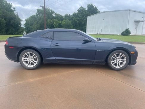 Used 2015 Chevrolet Camaro LS RWD image 4