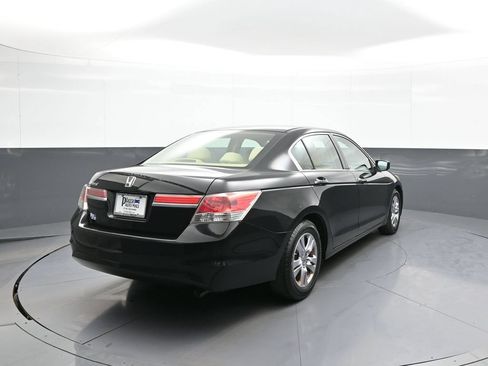 Used 2012 Honda Accord LX image 6
