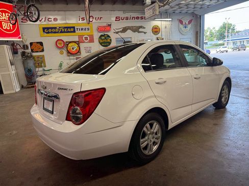 Used 2015 Chevrolet Sonic LT FWD image 5