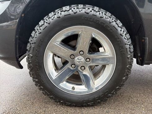 Used 2016 RAM 1500 Express AWD/4WD image 9