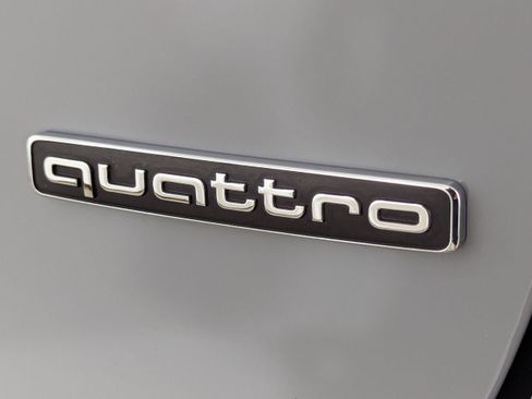 Used 2024 Audi Q4 e-tron Premium AWD/4WD image 22