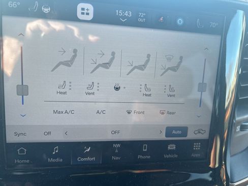 Used 2022 RAM 1500 Limited w/ Body Color Bumper Group image 13