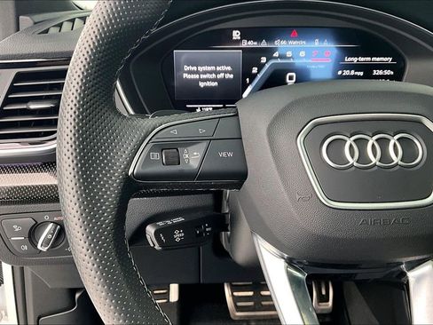 Used 2023 Audi SQ5 Prestige w/ Prestige Package image 25