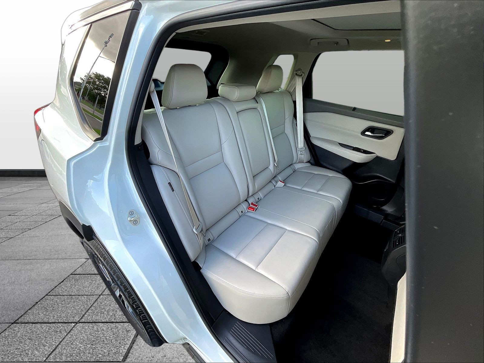 Certified 2023 Nissan Rogue SL w/ SL Premium Package AWD/4WD image 28