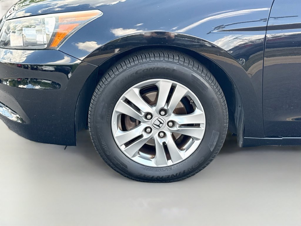 Used 2011 Honda Accord SE image 39