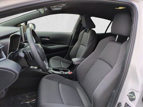 Used 2025 Toyota Corolla SE w/ SE Package FWD image 16