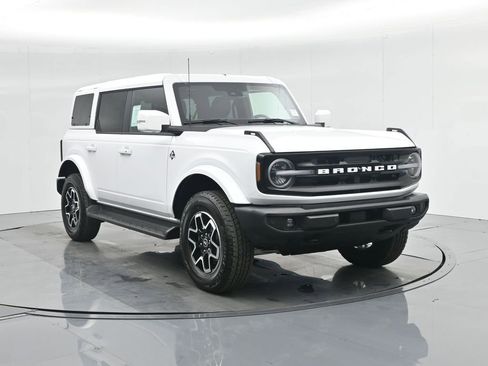 New 2025 Ford Bronco Outer Banks image 51