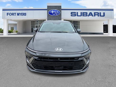 Used 2025 Hyundai Sonata Limited FWD image 9