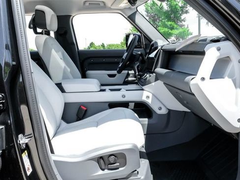 New 2026 Land Rover Defender 110 S AWD/4WD image 38
