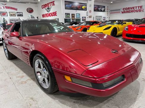 Used 1994 Chevrolet Corvette Coupe RWD image 4