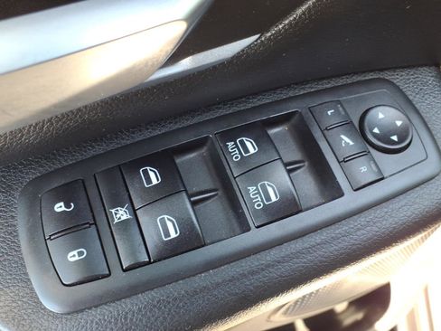 Used 2019 RAM 1500 Big Horn RWD image 21