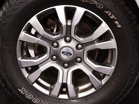 Used 2023 Ford Ranger Lariat w/ FX4 Off-Road Package image 9