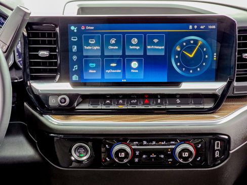 Used 2024 Chevrolet Silverado 1500 LT image 33