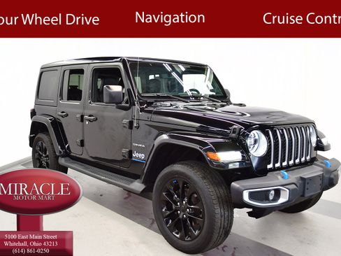 Used 2023 Jeep Wrangler Unlimited Sahara w/ Cold Weather Group AWD/4WD image 1