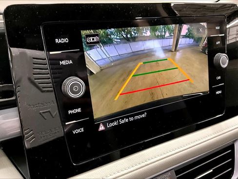 New 2026 Volkswagen Taos SEL image 20