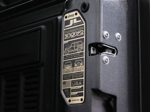 Used 2021 Jeep Wrangler Unlimited Rubicon w/ Xtreme Recon 35" Tire Package AWD/4WD image 27