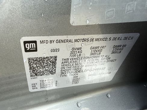 Used 2023 GMC Sierra 1500 SLT w/ SLT Premium Package image 36