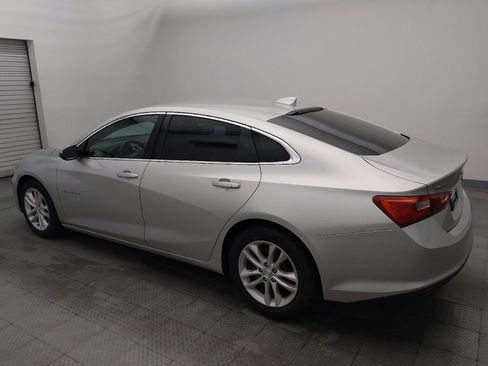 Used 2018 Chevrolet Malibu LT FWD image 3