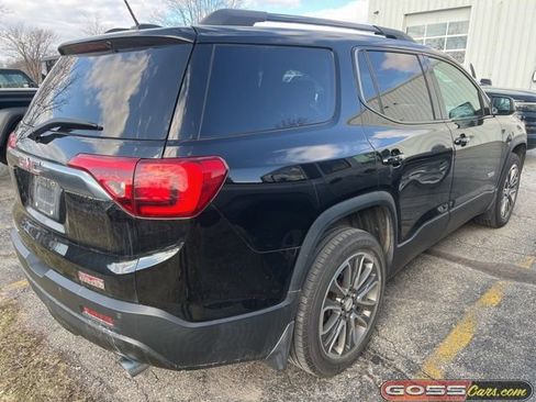 Used 2017 GMC Acadia SLT image 3
