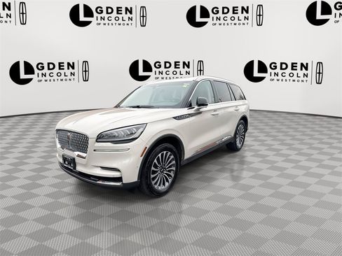Certified 2023 Lincoln Aviator Reserve w/ Elements Package Plus image 4